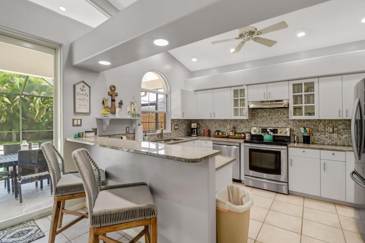 Cozy Beach House - 5 Minutes From Vanderbilt Beach North North Naples Exterior foto