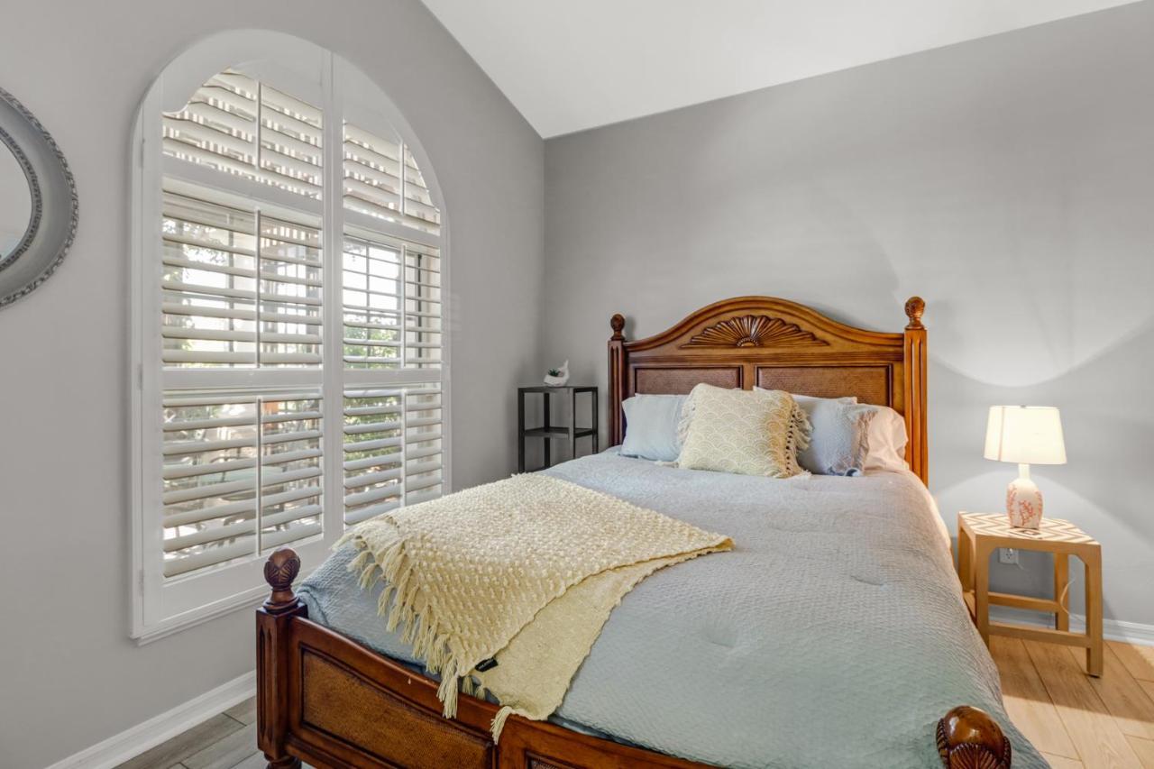 Cozy Beach House - 5 Minutes From Vanderbilt Beach North North Naples Exterior foto